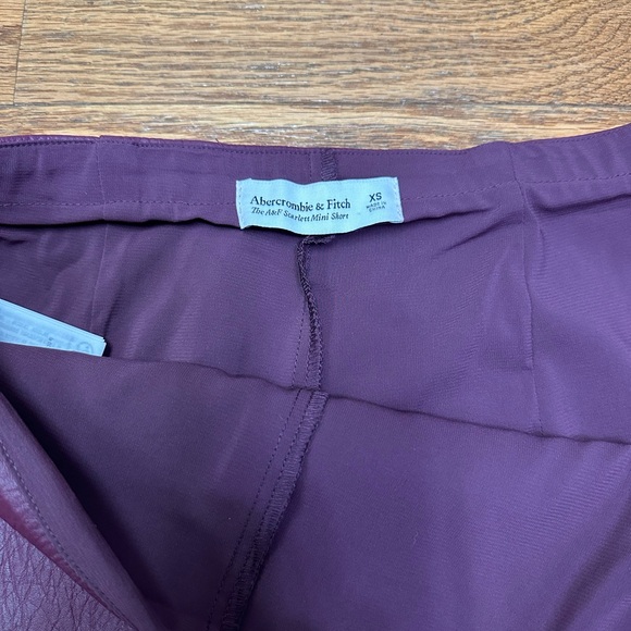 Abercrombie & Fitch Scarlett Vegan Leather Mini Skort - Picture 5 of 6